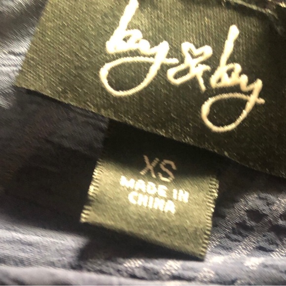 Hollister and By By Top cold shoulder extra small XS - Picture 5 of 13